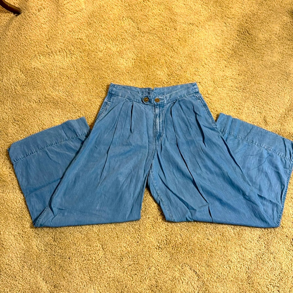 Wide-leg pant